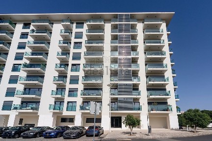 Arrendamento de apartamento T1 na Rua Padre Manuel Antunes