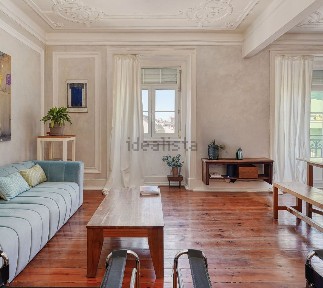 Arrendamento de apartamento T2 na Rua Bernardim Ribeiro