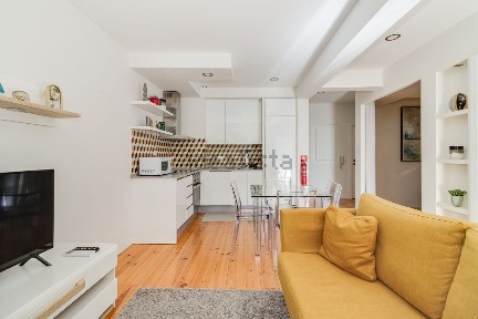 Arrendamento de apartamento T1 na Rua Angelina Vidal, 53