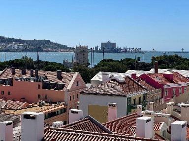 Arrendamento de apartamento T2 na Rua Vila Correia