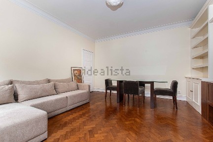 Arrendamento de apartamento T2 na Rua Maria Amália Vaz de Carvalho