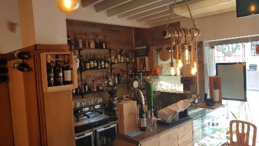 Restaurante para trespasse na Calçada da Ajuda