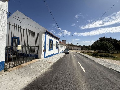 Moradia independente à venda na Rua da Estação, 2100