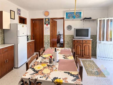 Moradia independente à venda em Tomar e Santa Maria dos Olivais