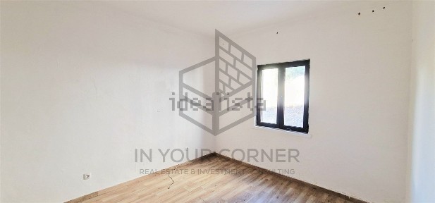 Apartamento T2 à venda no Largo do Ministro, 9