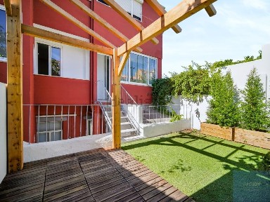 Apartamento T2 à venda na Rua do Cruzeiro, 162