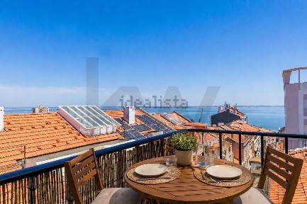 Apartamento T1 à venda na Calçada dos Barbadinhos, 207