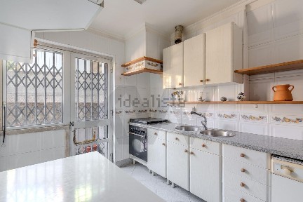 Apartamento T4 à venda na Travessa do Arco da Torre s/n