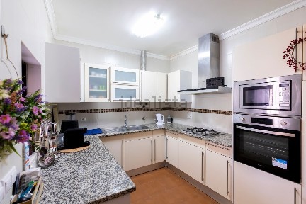 Apartamento T4 à venda na Rua de Santo António, 8