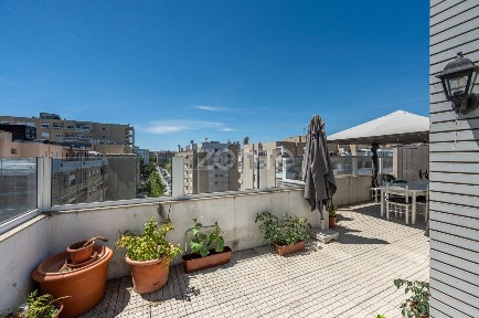 Apartamento T3 à venda na Rua Camilo Castelo Branco, 91