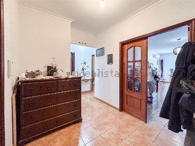 Apartamento T3 à venda na Rua Luís de Camões