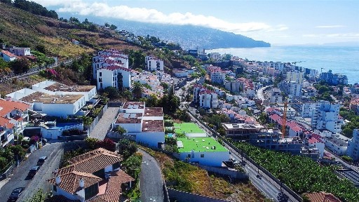 Moradia em banda à venda na Virtudes - Barreiros