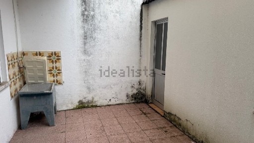 Arrendamento de apartamento T2 na Rua Arquitecto Paulino Montez
