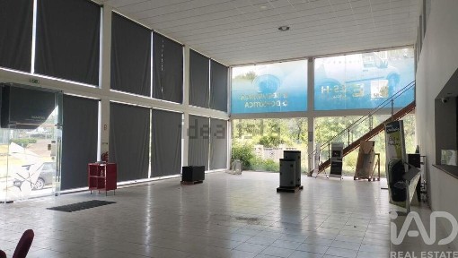 Armazém à venda em Valpaços