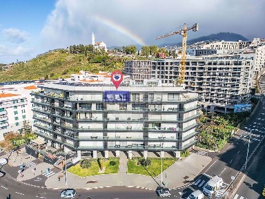 Apartamento T1 à venda no Caminho do Amparo