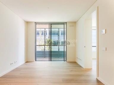 Arrendamento de apartamento T1 na Rua Madre Teresa de Calcutá