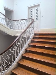 Arrendamento de apartamento T2 no Largo da Trindade, 18