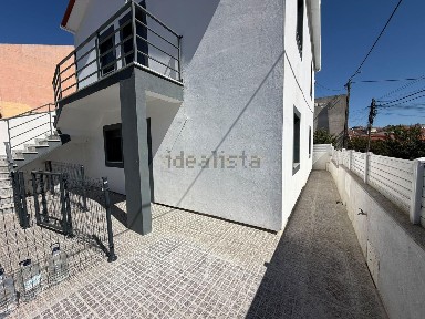Arrendamento de apartamento T2 em Casal de Cambra