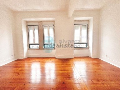 Arrendamento de apartamento T2 no Centro