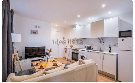 Arrendamento de apartamento T1 na Rua das Taipas, 5