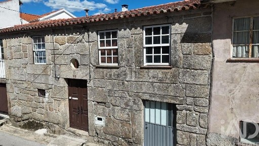 Moradia em banda à venda em Travanca de Lagos