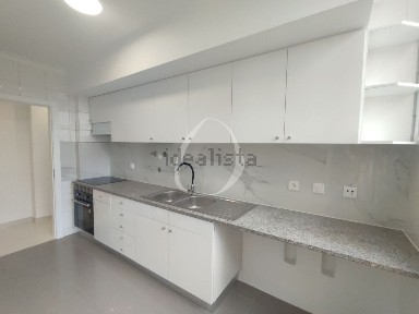 Apartamento T3 à venda no Parque da Paz - Alfeite