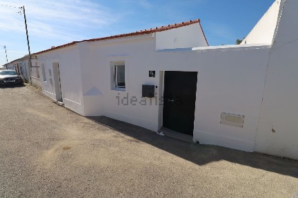 Moradia em banda à venda em Azinhal