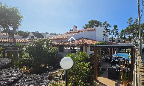 Moradia independente à venda na Aroeira Norte