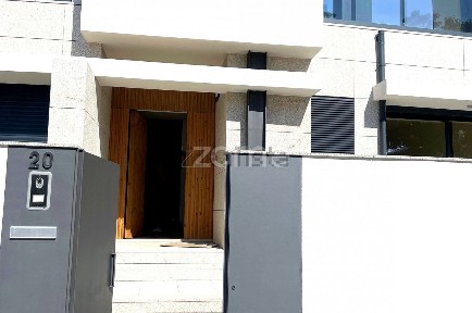 Moradia em banda à venda na Travessa da Mouta