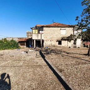 Moradia independente à venda em Vilarinho