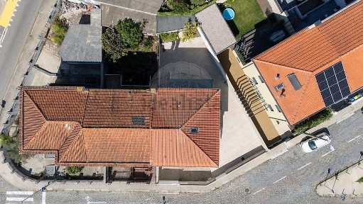 Moradia independente à venda na Rua Doutor Lopo de Carvalho