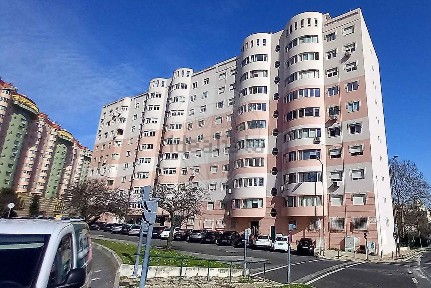 Arrendamento de apartamento T4 nas Olaias