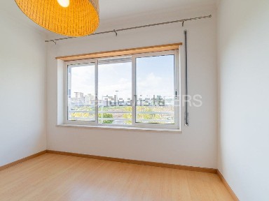 Arrendamento de apartamento T2 nas Laranjeiras