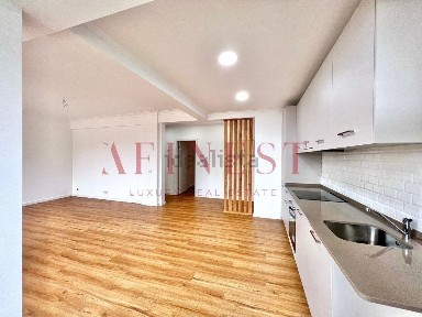 Arrendamento de apartamento T2 na Rua de São Cristóvão