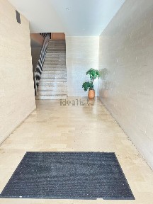 Arrendamento de apartamento T2 na Rua Jaime Palhinha, 1