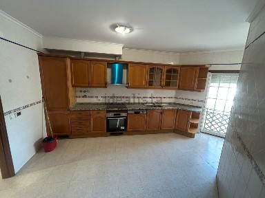 Arrendamento de apartamento T3 na Rua Cardeal D. Henrique