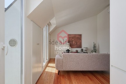 Apartamento T1 à venda na Rua Silva Carvalho