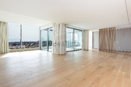 Apartamento T4 à venda no Casal Vistoso