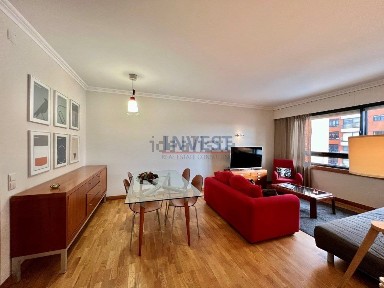 Arrendamento de apartamento T1 na Alameda Jardins da Arrábida, 998