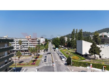 Arrendamento de apartamento T2 em Pç. da Comunidade Lusíada