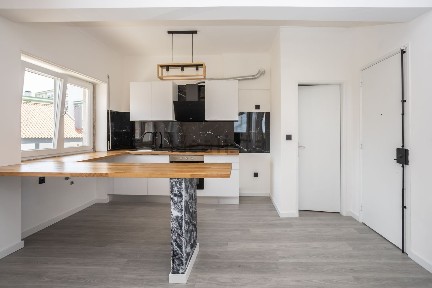 Apartamento T1 à venda na Rua Cidade de Luanda