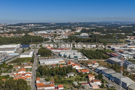 Apartamento T3 à venda na Rua da Indústria, 432
