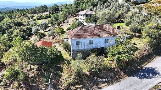 Moradia independente à venda em Rio Douro