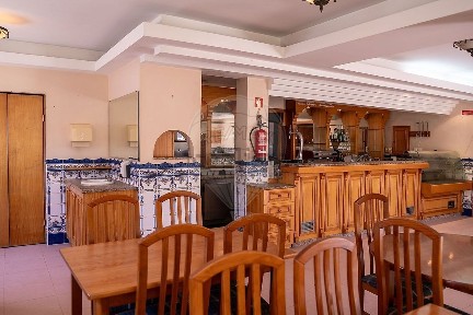 Moradia independente à venda na Rua do Carregal