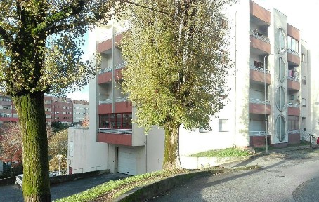 Apartamento T7 à venda na Rua Álvaro Carneiro, 35