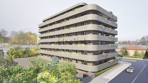 Apartamento T3 à venda na Avenida Dr Jaime Barros, 180
