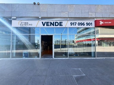 Espaço comercial à venda na Rua Marcos de Assunção, 3