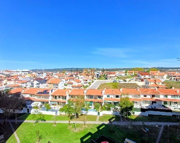 Apartamento T3 à venda em Tavarede