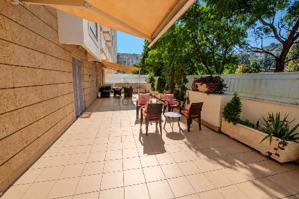 Apartamento T2 à venda na Rua António Gonçalves, 2