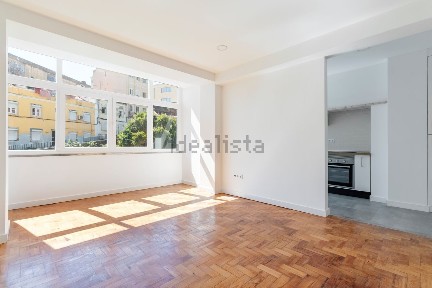 Apartamento T2 à venda na Rua Leite de Vasconcelos